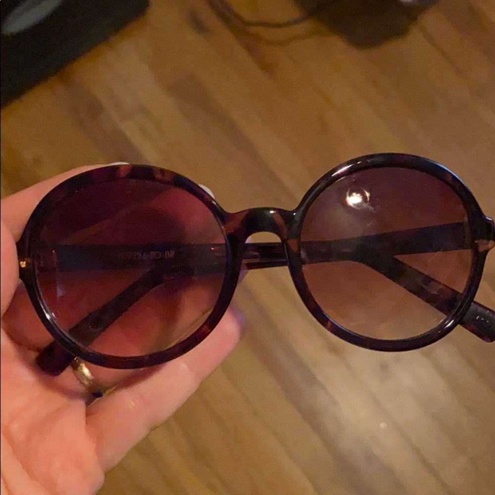 Max studio round sunglasses